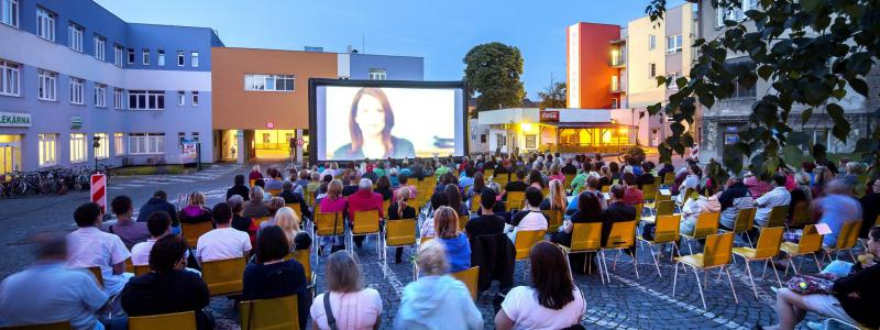 Pardubická nemocnice měla svůj den. Lákala prevence i silný filmový příběh